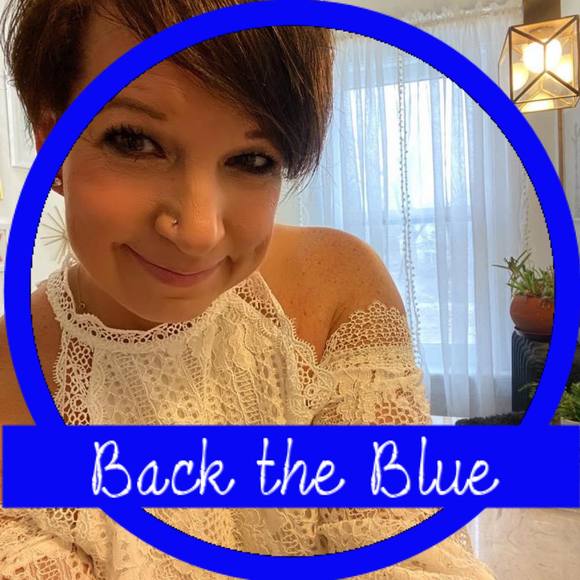 Profile Picture of Sarah Soleau (@slsoleau) on Poshmark