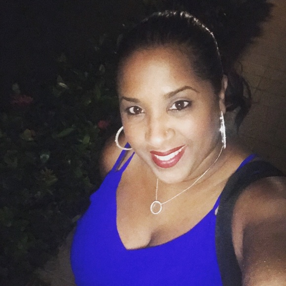 Profile Picture of Dorcas Gonzalez (@lachica76) on Poshmark