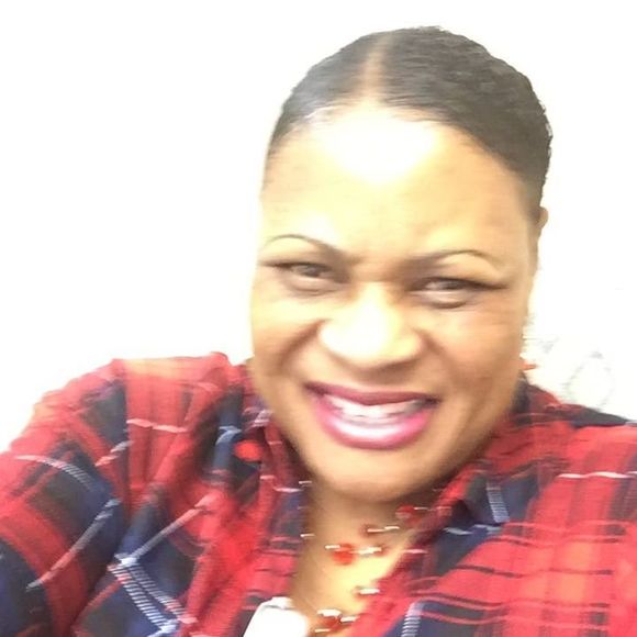 Profile Picture of Maxine Wright (@tonygirl59) on Poshmark
