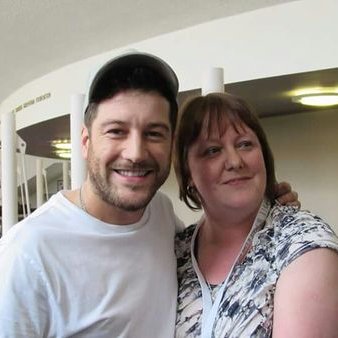 Profile Picture of Alison MATT GUITAR (@beewee1971) on Twitter