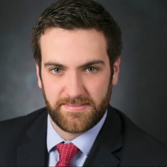 Profile Picture of Ray Redlingshafer (@rayred933) on Poshmark