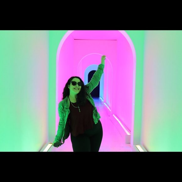 Profile Picture of Bianca Carbone (@bianca_c317) on Poshmark