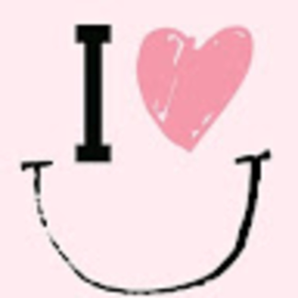 Profile Picture of Tina Liu (@tingoting) on Poshmark