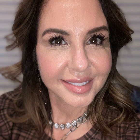 Profile Picture of Jean Linkous (@links315) on Poshmark