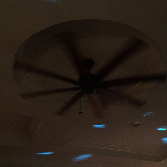 Alvin Villarante - Poshmark Profile Picture of Alvin Villarante (@vinoi) on Poshmark