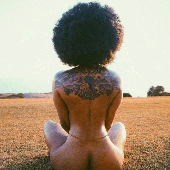 Profile Picture of Unique Critton (@unique652) on Poshmark