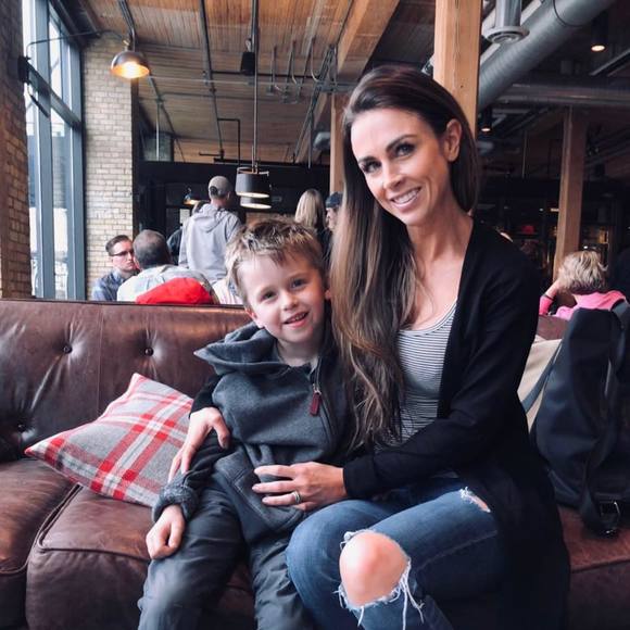 Profile Picture of Carly Mullins (@cem52) on Poshmark