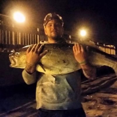 Profile Picture of Kevin (@KevBoHix) on Twitter