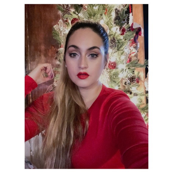 Profile Picture of Brittany-therese Conty (@lovemebabynb) on Poshmark