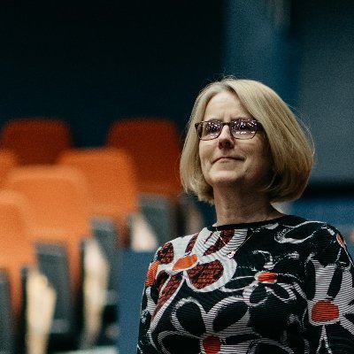 Profile Picture of Louise Donlon (@LouiseDonlon) on Twitter