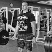 Profile Picture of Jeremy Storm (@SKUZZARD) on Youtube