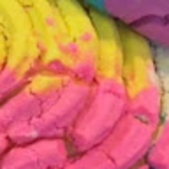 Profile Picture of Renee Grages (@renee_grages) on Poshmark