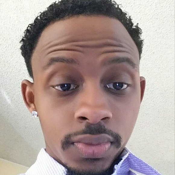 Profile Picture of Jonathan Graham (@jonjon626) on Poshmark