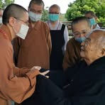 Profile Picture of Noself Self No (@janet.lim.3154) on Facebook