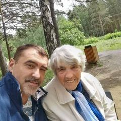 Profile Picture of Ellis Ryan (@elliryan) on Tiktok