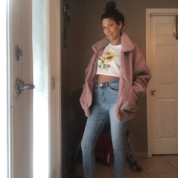 Profile Picture of Natasha Hollomon (@joshntash) on Poshmark