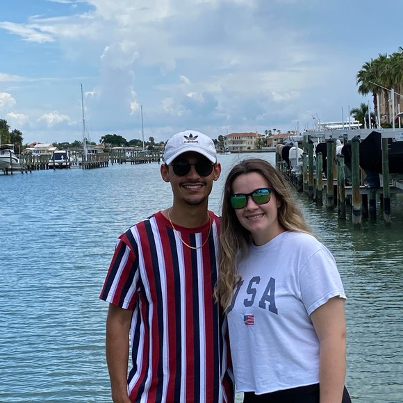 Profile Picture of Robert Guebara (@10_guebara_10) on Poshmark