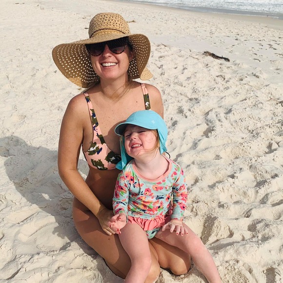 Profile Picture of Kimberly Roberts (@kimmiepoo81) on Poshmark