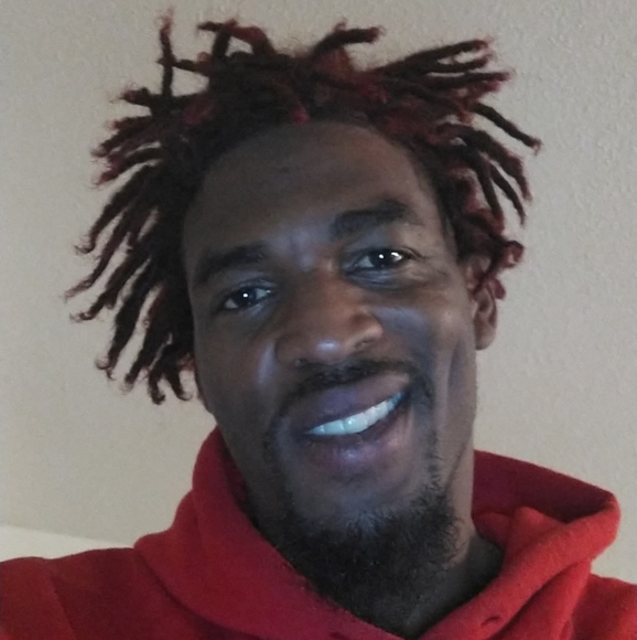 Profile Picture of Bennard Handy (@pirupat) on Poshmark