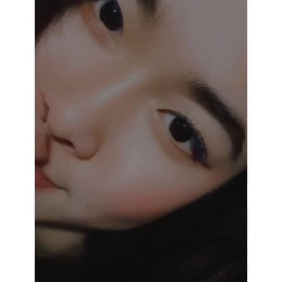 Profile Picture of Lài Lương (@thulai297) on Poshmark