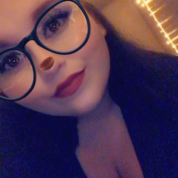 Profile Picture of Jasmine Polmanteer (@jasmine12543) on Poshmark