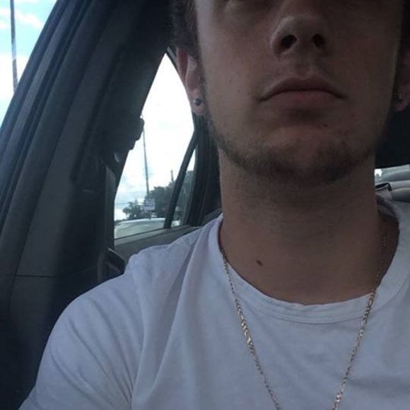 Profile Picture of Brett Malikowski (@brettmal21) on Poshmark