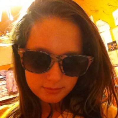 Profile Picture of Laura Stump (@StumpLaura) on Twitter