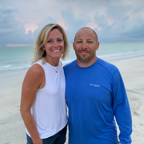 Profile Picture of Cindy Benningfield (@cbenningfield) on Poshmark