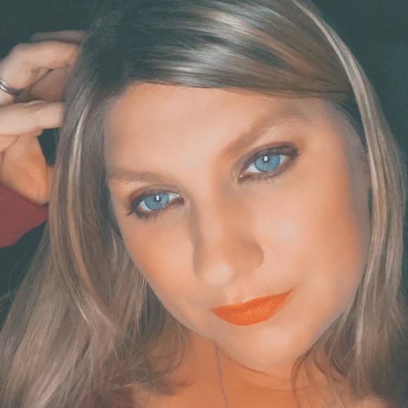 Profile Picture of Adrian Gardner-phillips (@adileigh) on Poshmark