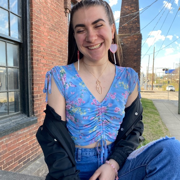 Profile Picture of Julianna Robbins (@juliannarobb222) on Poshmark