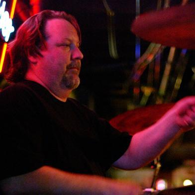 Profile Picture of Jeff Stapleton (@Jdrumguy) on Twitter