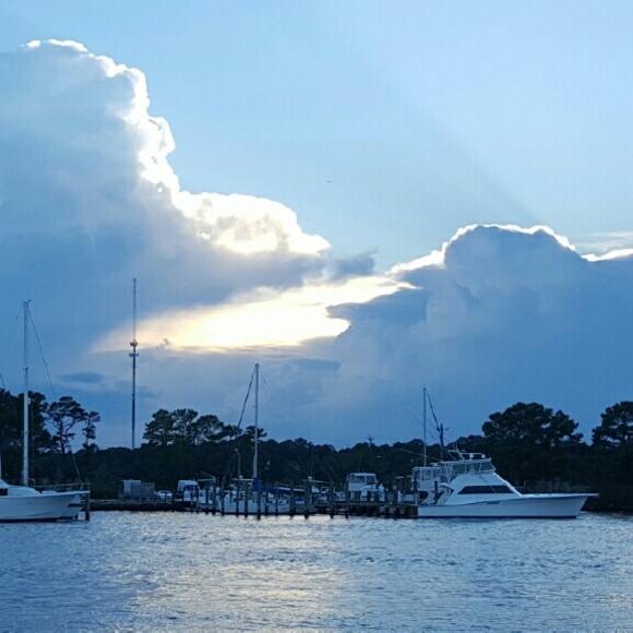 Profile Picture of Rachel Mann (@raemann1113) on Poshmark