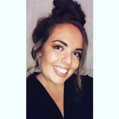 Profile Picture of Laura Barry (@laurabarryyy) on Twitter