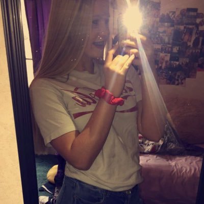 Profile Picture of Lori Edgar (@LoriEdgar9) on Twitter