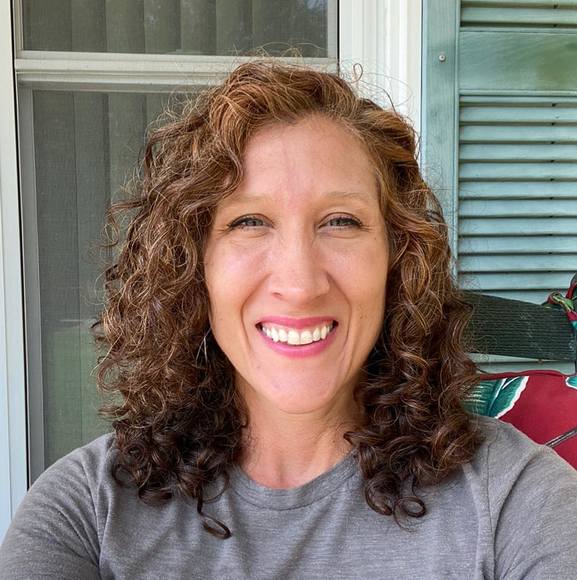Profile Picture of Veronica Harsh hundley (@winsomeowl) on Poshmark