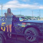 Profile Picture of Nicole Larson🏁🏆 (@nicolethedirttracktrophygirl) on Instagram