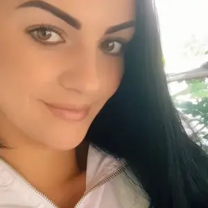 Profile Picture of Mariana Schirmer (@marianaschirmer1) on Tiktok