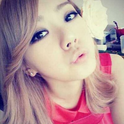 Profile Picture of SeIn Kim (@laynLovely) on Twitter
