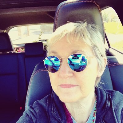 Profile Picture of debbie brown (@debcbrown) on Twitter