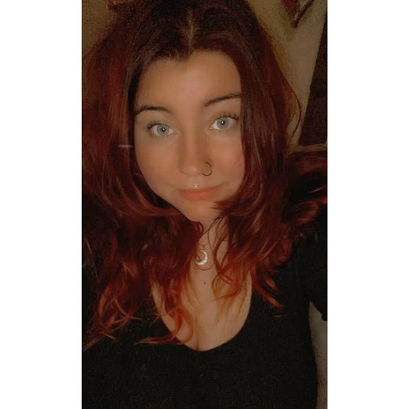Profile Picture of Giada Negrini (@giadanegrini) on Poshmark