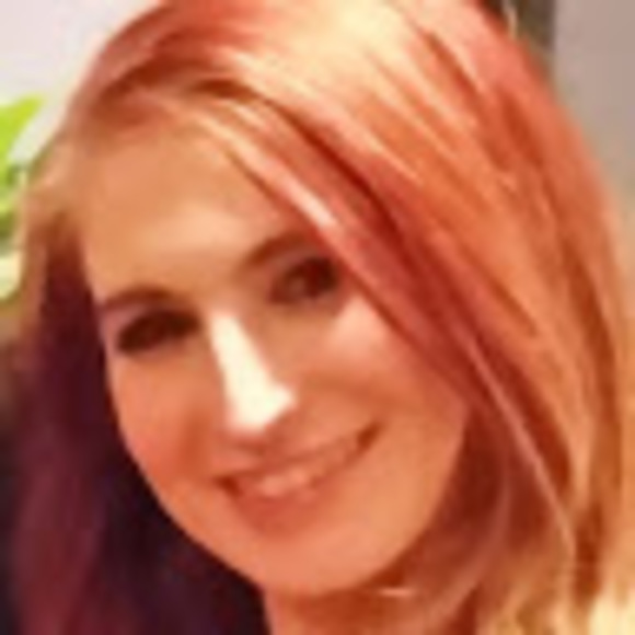 Profile Picture of Rachel Szymczak (@rszymczak) on Poshmark