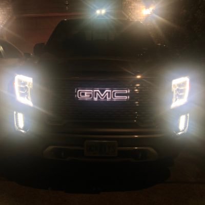 Profile Picture of Josh Mathie (@pdxpoolboy) on Twitter