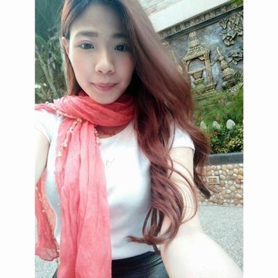 Profile Picture of Crystal Tee (@christertee) on Twitter