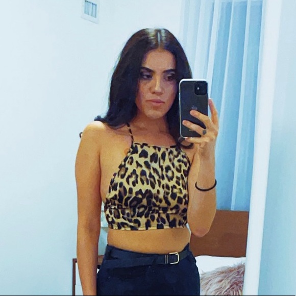 Profile Picture of Jennifer Campolucci (@jcampolucci) on Poshmark