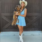 Profile Picture of Ava Hoang (@ava.hoang.96) on Facebook