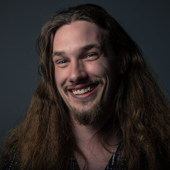 Profile Picture of Jesse Read (@jesseread) on Poshmark