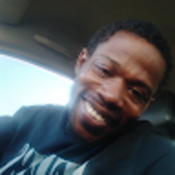 Profile Picture of Lorenzo Gardner (@lorenzogardner) on Poshmark