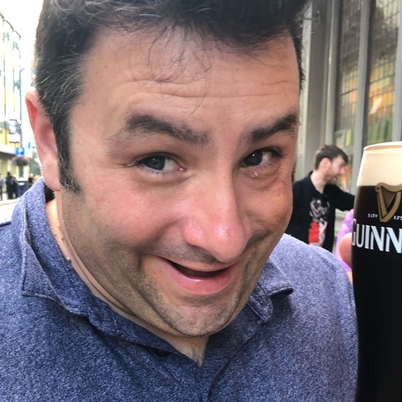 Profile Picture of Robert Calabrese (@rccalabrese) on Poshmark