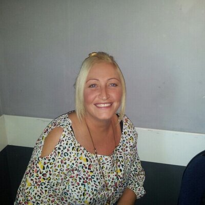 Profile Picture of Gillian Mcfarlane (@123_gillian) on Twitter