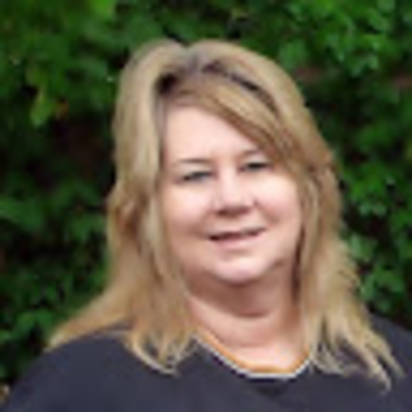 Profile Picture of Janet Davis (@tod3561) on Poshmark